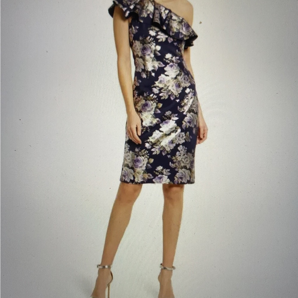 Elegant Eliza J dress size 4. Navy blue with floral print.